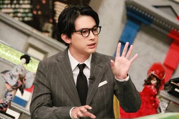 “国宝級”！？イケメン過ぎる吉沢亮が手強い女性陣と対決！