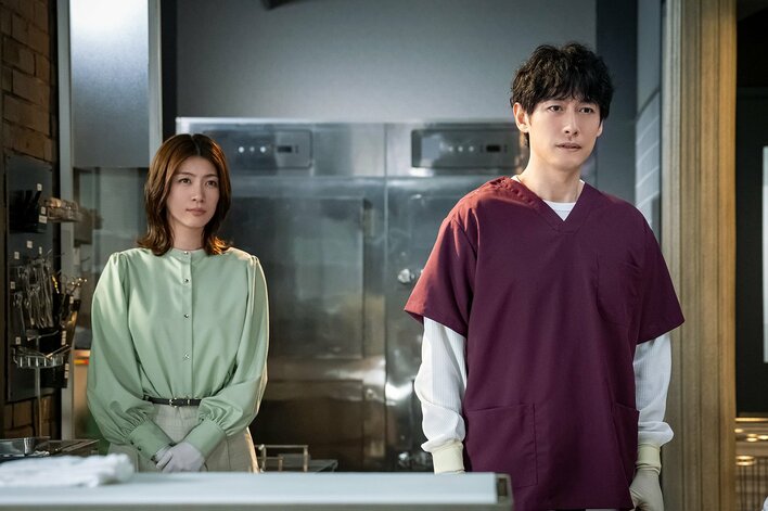 真澄（ディーン・フジオカ）は麻帆（瀧内公美）らと白峯事件の真相解明に動く！しかし決定的な証拠が見つからず…『LOVED ONE』最終話予告