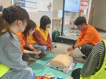 日々の防災教育の成果を社会へ　神戸学院大学が防災イベント「大学生といっしょに学ぼう！地震へのそなえ」に出展