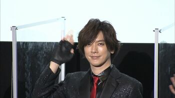 「妖怪人間ベラ」の主題歌を担当のDAIGO 主演の森崎ウィンを前に「WWK」