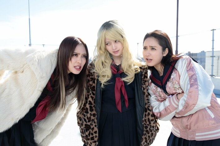 橋本環奈×内田理央×平祐奈のマブダチ再び！大きな反響＆スタッフの希望により“出会い”のシーンを急きょ追加『ヤンドク！』