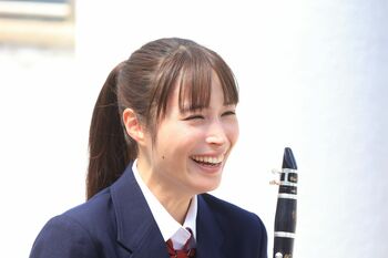 失恋した莉子（長濱ねる）に寄り添い“好き”と向き合う明日香（広瀬アリス）は再びクラリネットを演奏＜『366日』第4話完全版＞