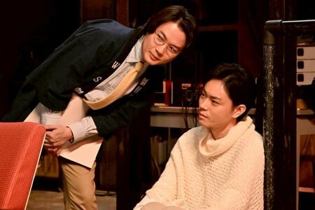 久部（菅田将暉）演出の『冬物語』上演中の劇場でトロ（生田斗真）がヤジを飛ばす『もしもこの世が舞台なら、楽屋はどこにあるのだろう』第8話予告