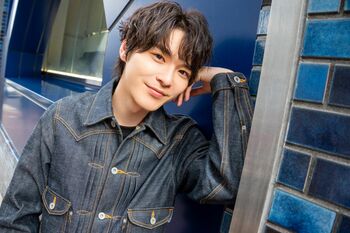 金子隼也 デビュー10周年で初の写真集を発売！ラーメン我慢でK-POPアイドル風メイクにも挑戦【推し☆メン】