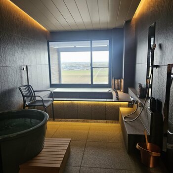 福井県初、メゾネットタイプ　サウナ付き特別客室『瑠璃（るり）』2室 2025年12月1日 グランディア芳泉の最上階にオープン～田園風景を望む贅沢な"ととのう"空間～　あわら温泉グランディア芳泉