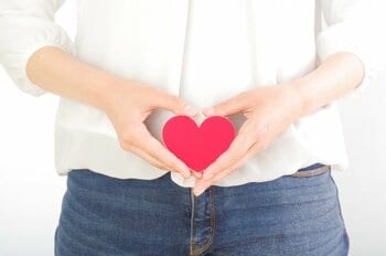 市川由紀乃 卵巣がんでの手術、闘病を告白…年間5000人が亡くなるがんなのに、初期は自覚症状がほとんど出ない“サイレントキラー”の発見法