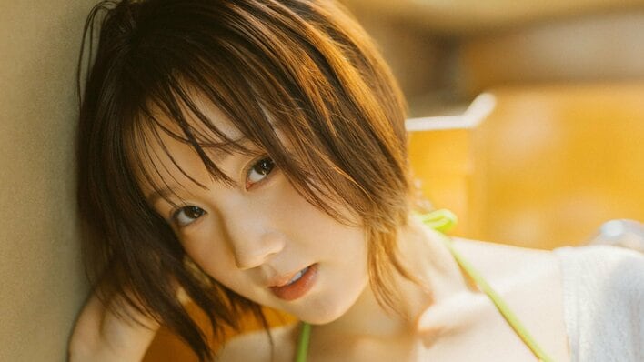 STU48甲斐心愛　瀬戸内海をクルーザーで巡る水着カット公開　グループ復帰記念で「B.L.T.7月号」限定版表紙に抜擢！