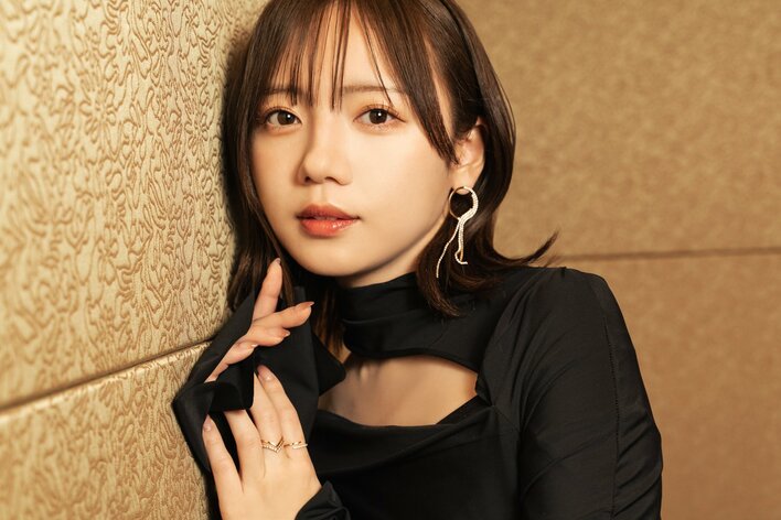 【写真】色っぽい＆キュートな表情の齊藤京子　撮りおろしカットを見る