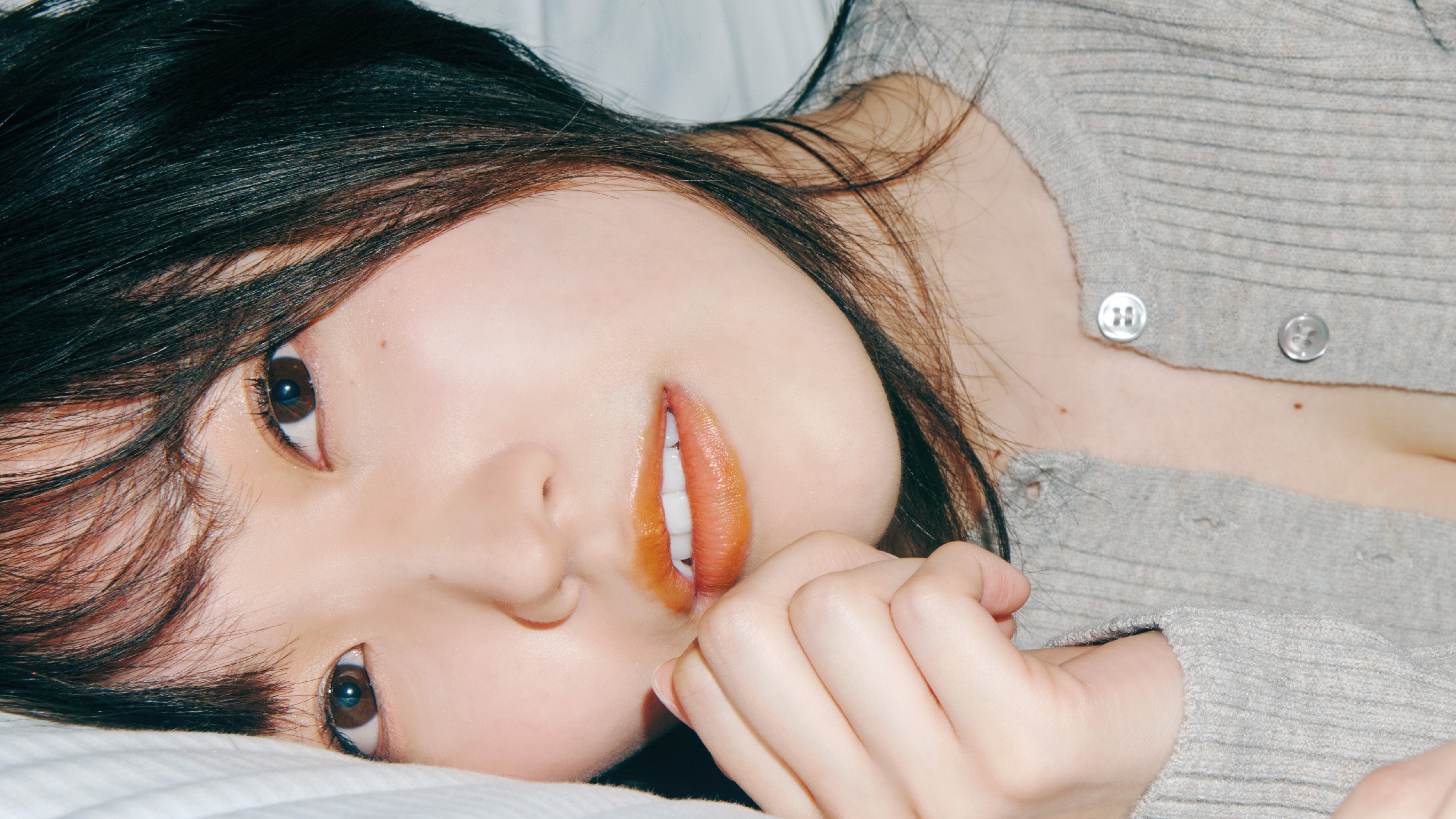櫻坂46松田里奈 大人な魅力あふれるボディスーツ姿を解禁 1st写真集が1