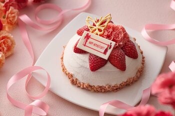 【ホテルグランヴィア京都】お母さまへの感謝の気持ちをパティシエ特製のケーキに込めて。母の日ケーキ「フルール・ド・メール」予約販売開始のお知らせ