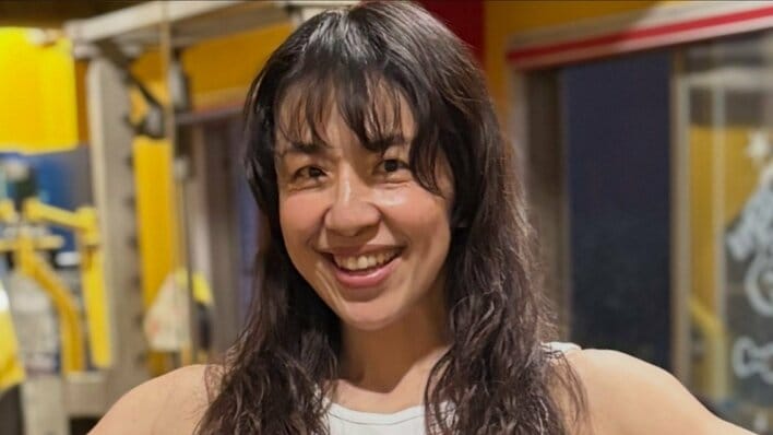 浜口京子 背中まで鍛え抜かれた肉体美を披露！笑顔でダンベル持ち上げる筋トレ姿に「かっこよすぎます」「ギャップが大好き」