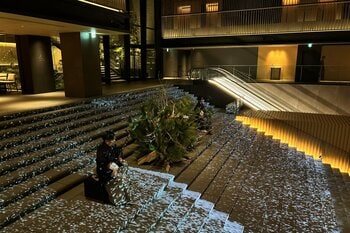 「振る舞い酒」や「三味線の生演奏」などの新年を寿ぐアクティビティとともに『ザ・サウザンド京都』で幸先が良い一年の始まりを