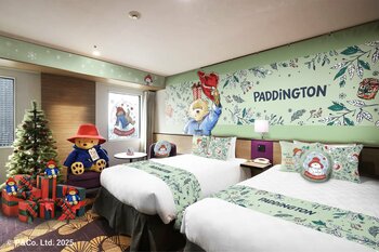 【サンシャインシティプリンスホテル】パディントン(TM)とのコラボレーションしたクリスマス期間限定のコンセプトルームステイプランを販売