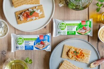 [朝食が楽しみになる美味しさ]食物繊維を気軽にとれる3枚約50kcalのグルテンフリーフラットブレッドでハンガリーの朝食を。ハンガリー発アボネットより〈グルテンフリークラッカーブレッド〉2種が新登場！