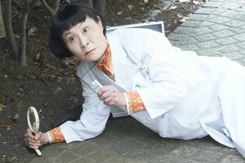 片桐はいり「上野樹里さんは『天才』という言葉が似あう方」型破りな大学教授役で第1話にゲスト出演！