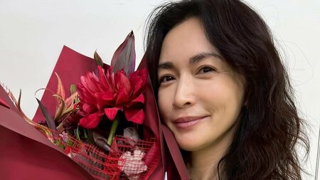 長谷川京子 ラグジュアリーなNYのホテルでくつろぐ姿を公開！まるで美術館のような素敵空間に「京子さんにぴったり！」「すごい」と反響