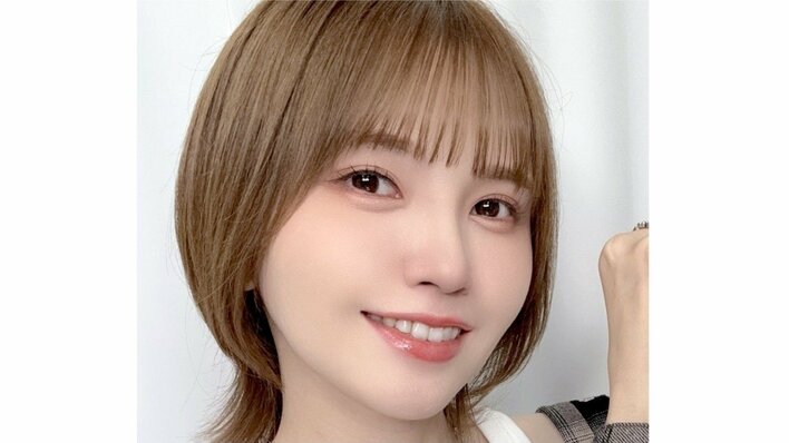 声優・鬼頭明里 “新鮮な”イメチェン姿披露！クールな雰囲気漂うヘアカラーに「これは正解すぎる…」「超似合ってます！」