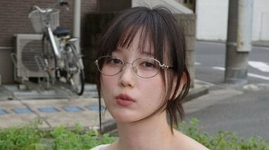 カッコ良過ぎ！」本田翼 “おなかチラ見せ”のセットアップコーデを披露