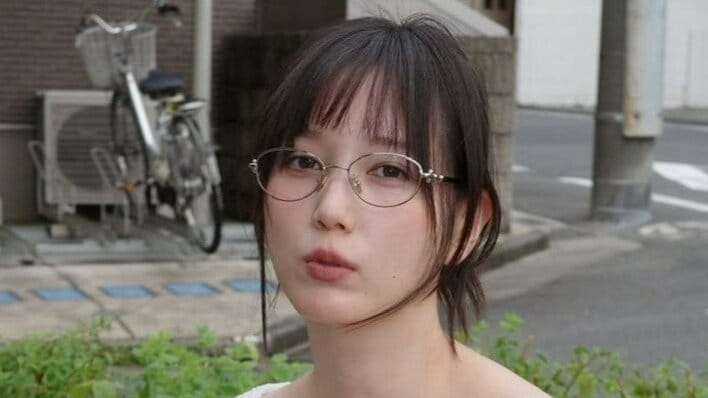 【画像8枚】「天使降臨」本田翼 大胆に肩を見せた透明感あふれる全身白コーデショットを見る