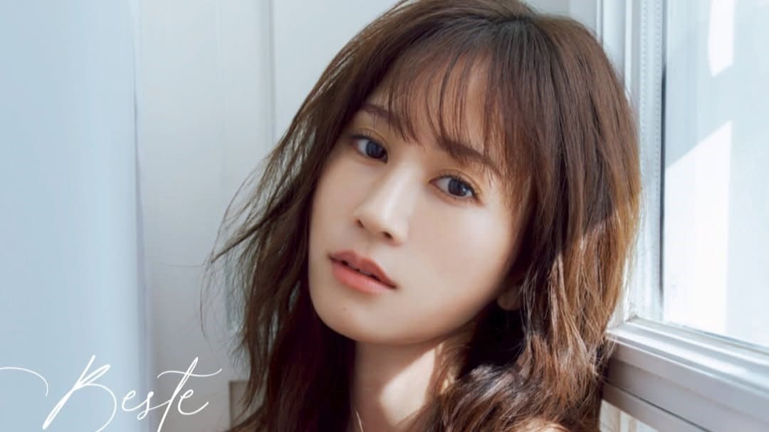 過去最大露出”写真集話題の前田敦子 息子考案の撮影写真を公開