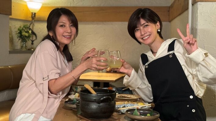 内田有紀が登場！姉妹のような関係を築いてきた飯島直子と仕事、人生、今の自分について語り合う『飯島直子の今夜一杯いっちゃう？』
