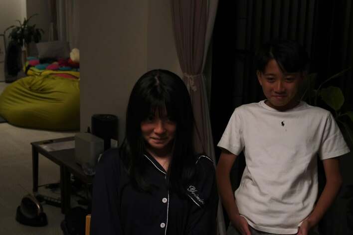【画像5枚】「純粋で可愛らしい!」市川團十郎が撮影した麗禾&新之助のモジモジ“照れ顔”ショットを見る
