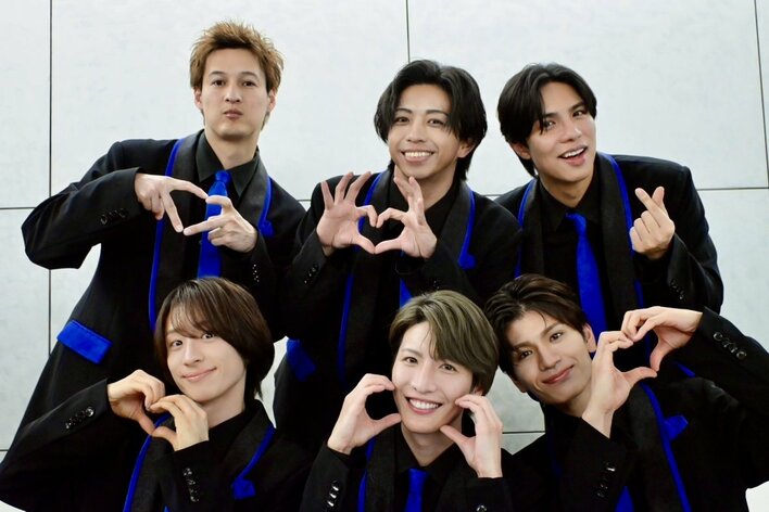 【画像12枚】ドキッとする女性の仕草や髪型を熱く語るMATSURIの写真を見る