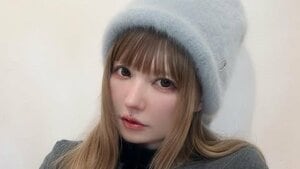 「レシピ知りたーい」益若つばさ 手作りの“おしゃれデザート”を公開し「食べたい」と反響！さらにミニスカ×透け感タイツの美脚際立つコーデも披露