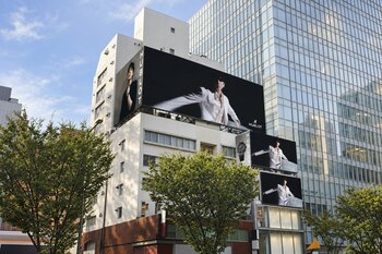【ウブロ】グローバル ブランドアンバサダーのジョングクを起用したインパクトあふれるビジュアルキャンペーンを東京で展開