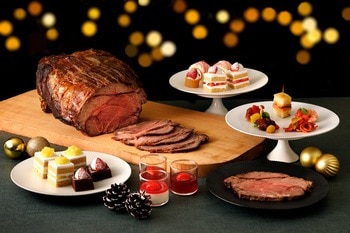 クリスマス限定！スイーツと夜景を心ゆくまで堪能するナイトビュッフェ開催。