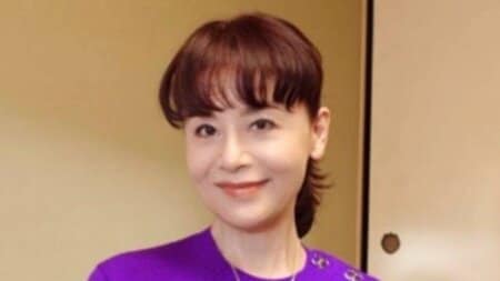 「圧巻！」大地真央 ゴージャスなマダム姿を披露！毛皮のコート＆ゴールド衣装に身を包んだ上品な姿に 「パワーを頂きました」「輝いています」