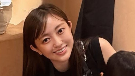 菊地亜美 “おうちプール”で遊ぶ5歳長女＆1歳次女の姿を公開！リゾート感漂う優雅な空間で夏を満喫する無邪気なショットにほっこり