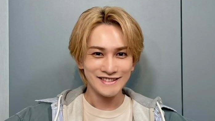 「新鮮」町田啓太 新ヘアに雰囲気ガラリ！シャツのボタン開けたブラックコーデを披露「美の暴力や」「色気が凄すぎて」