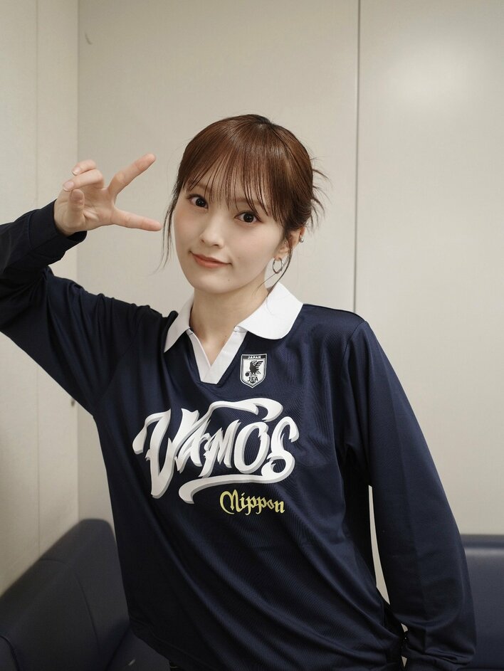 どストライク」山本彩 サッカー応援コーデを披露！“新鮮”なヘア