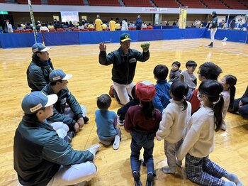【香川オリーブガイナーズ】野球人口減少に一石！ 「野球未経験者」に特化した無料野球教室を開催。硬い指導を排し、生涯スポーツへのポジティブな入口を創出