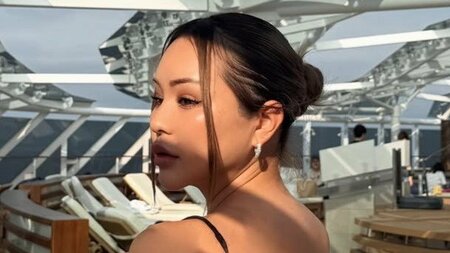 豪華客船での“美尻”際立つ水着ショットに絶賛の嵐！4児の母のYouTuber・マリリン “圧巻のスタイル”披露「内面からキラキラ」「理想的」