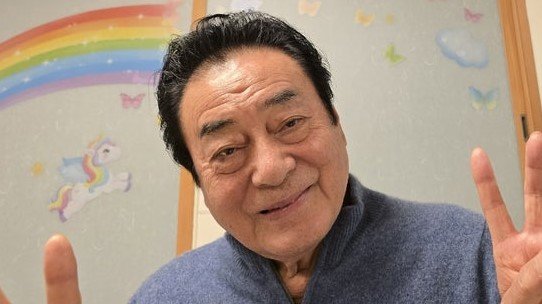 高橋英樹 家族の“ガールフレンド”姿を公開！そっくりなお顔で寄り添う姿や舌をペロッと出す無邪気な姿に「なんとほほ笑ましい写真」と反響