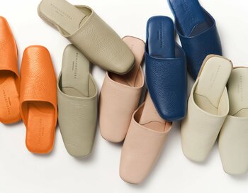 【BONAVENTURA×FARFALLA】イタリアの伝統と手仕事が織りなす、タイムレスなレザールームシューズ・コレクションが誕生