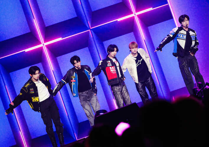 【画像11枚】日本公演ファイナルでMOAと固い“約束”を交わしたTXTの写真を見る