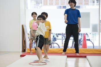 少人数指導のからだ機能スポーツ教室｜レガス新宿の子どもスポーツ事業で出張運動指導を開始