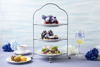 梅雨の季節を優雅に彩る明るく華やかな「窓辺の紫陽花アフタヌーンティー」【東京プリンスホテル】