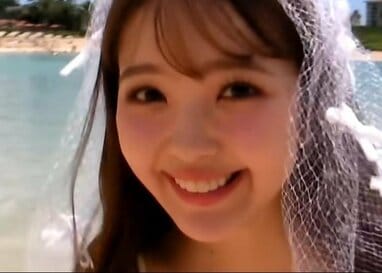 藤田ニコル（27）結婚式で流したオープニングムービーをチラ見せ