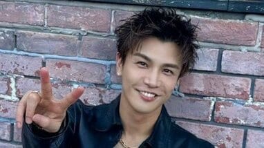 岩田剛典 上京前から幼なじみ“人気バンドボーカル”との貴重な幼少期