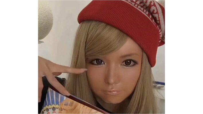 益若つばさ「1番恥ずかしい」すっぴん姿を披露！ギャルメイクを丁寧に落としていく様子に「お肌も綺麗で羨ましい」と反響