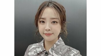 久代萌美アナ 生まれたばかりの第2子を公開！「今回も大きめベビー」長女がぴったり寄り添うほっこりショットに祝福の声続々