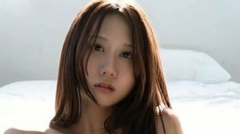 元SKE48・古畑奈和　透明感あふれるランジェリーカット解禁 未公開カットのみの特別編写真集で「様々な角度からの私をお届け」