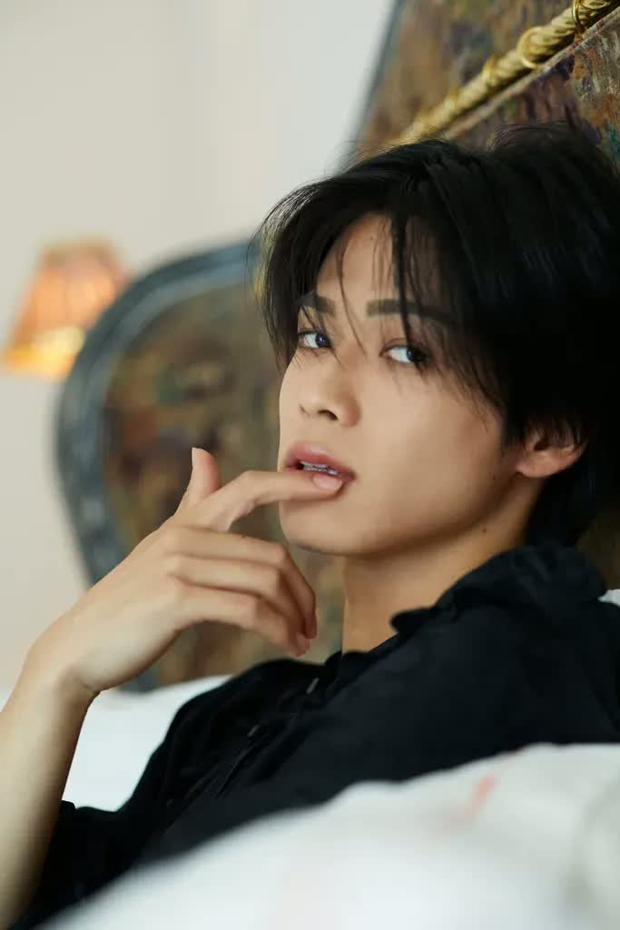 コムドット　ニューヨーク　写真集 25歳】コムドットやまと本気の肉体改造! 4泊5日ニューヨーク写真