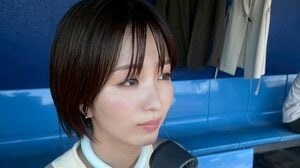 岡崎紗絵 “久々”のロングヘア姿で雰囲気ガラリ！大人っぽさ漂うショット披露に「めっちゃ似合ってる」「疲れが一瞬で吹き飛ぶ」