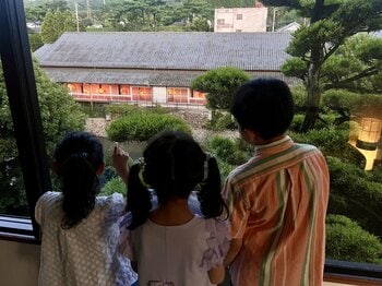 この夏、旅館が美術館になる。親子で楽しむ「館内アート旅」宿泊プラン販売開始