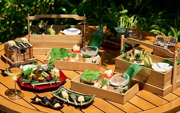 【バンヤンツリー・東山 京都】 東山の深い緑に抱かれた特別な空間で味わう、旬果と涼菓子のアフタヌーンティー